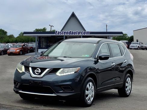Used 2015 Nissan Rogue S image 1