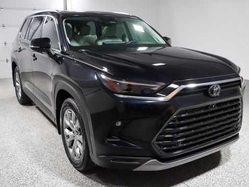 Used 2025 Toyota Grand Highlander AWD Hybrid image 5