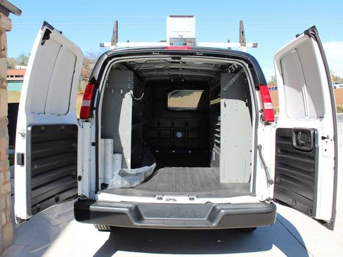 Used 2021 Chevrolet Express 2500 w/ Driver Convenience Package image 5
