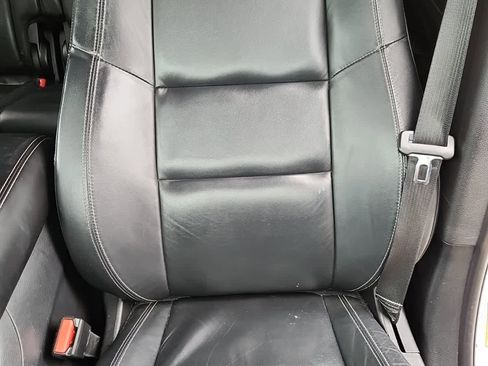 Used 2017 Jeep Grand Cherokee Limited image 14