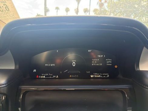 Used 2022 Lincoln Nautilus FWD w/ Premium Package image 7