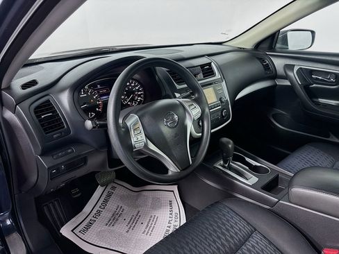 Used 2016 Nissan Altima 2.5 S w/ Power Driver Seat Package FWD image 9