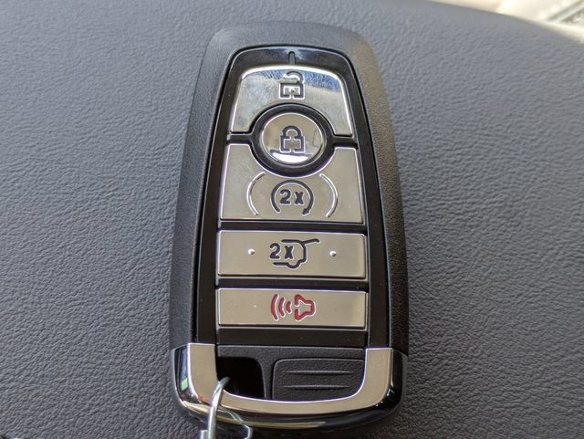 New 2026 Lincoln Navigator Premiere AWD/4WD image 29