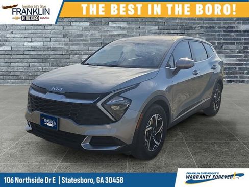 Used 2023 Kia Sportage LX image 1