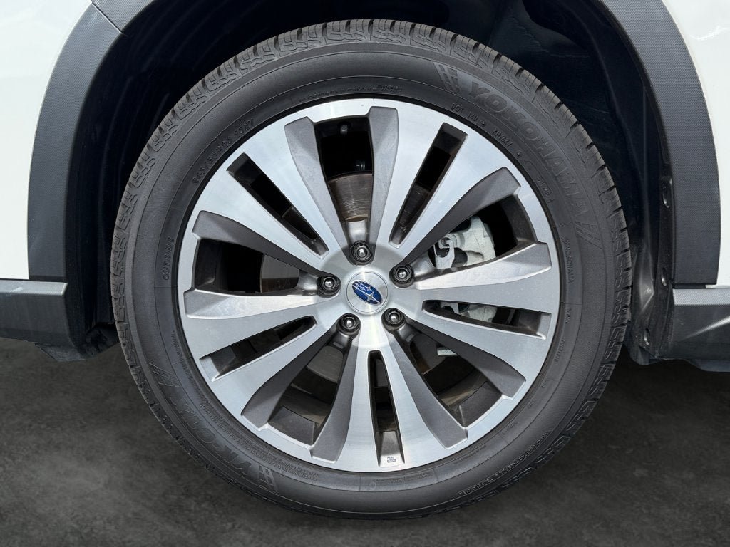 Used 2022 Subaru Ascent Limited w/ Technology Package AWD/4WD image 5