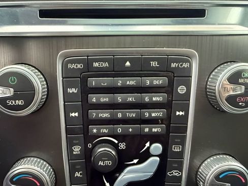 Used 2015 Volvo XC60 T6 image 13