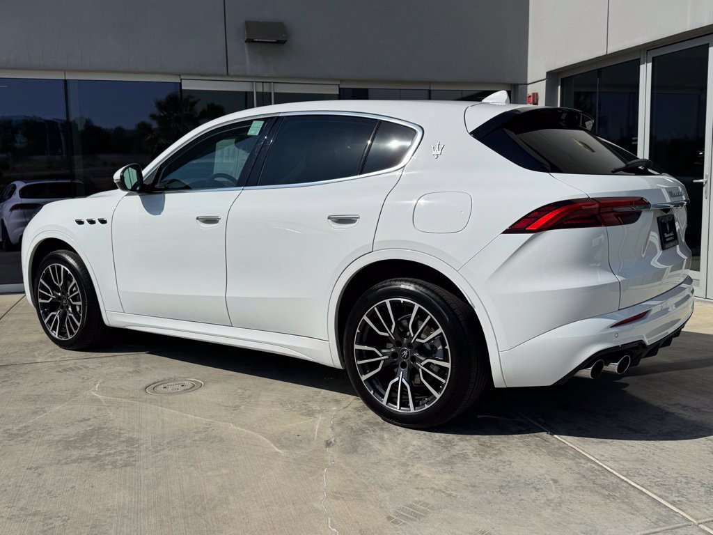 Used 2025 Maserati Grecale GT AWD/4WD image 6