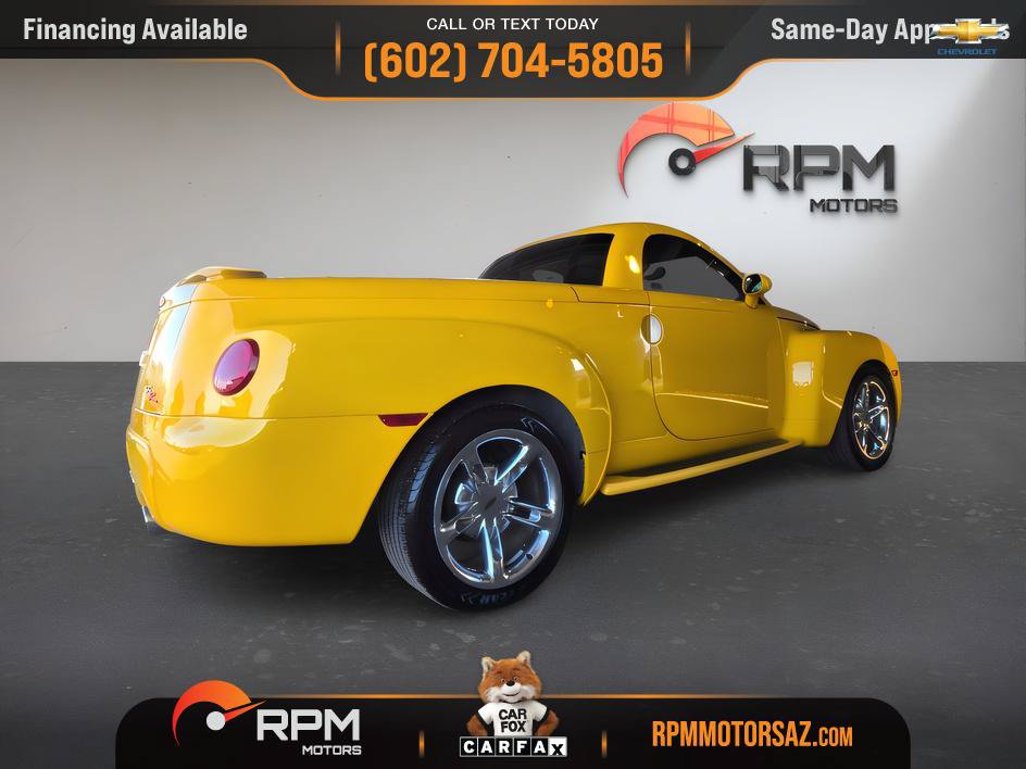 Used 2004 Chevrolet SSR w/ Preferred Equipment Group RWD image 6