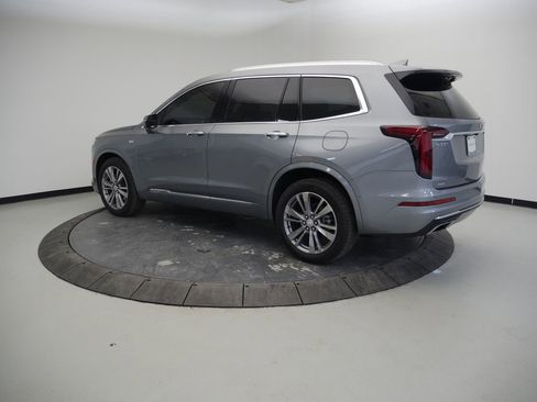 Used 2024 Cadillac XT6 Premium Luxury w/ Technology Package image 3