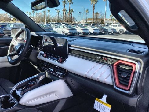 New 2026 GMC Canyon AT4X AWD/4WD image 44