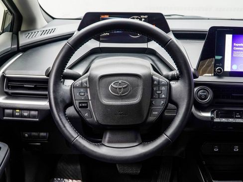 Used 2025 Toyota Prius LE image 15