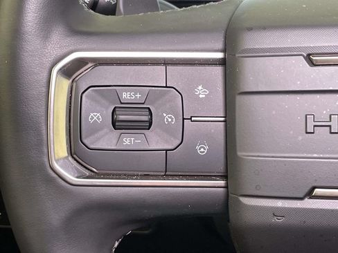 Used 2025 GMC Hummer EV 2X AWD/4WD image 35