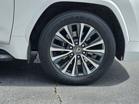 Used 2022 Lexus LX 600 4WD w/ Interior Upgrade Package image 13