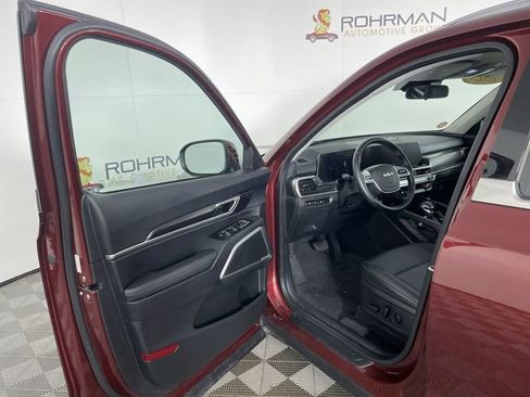 Certified 2023 Kia Telluride S w/ S Sunroof Package image 21