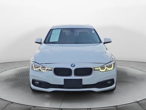 Used 2018 BMW 320i Sedan image 8