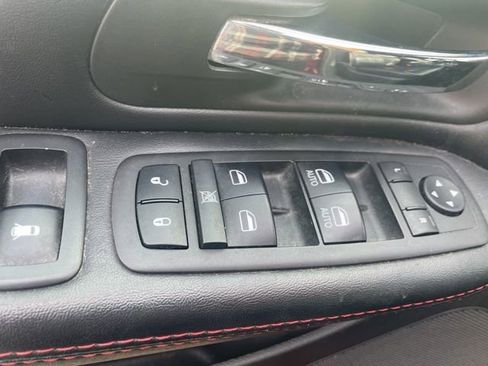 Used 2019 Dodge Grand Caravan GT image 12