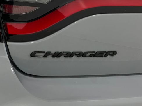 Used 2022 Dodge Charger SRT Hellcat w/ Harman/Kardon Audio Group image 39