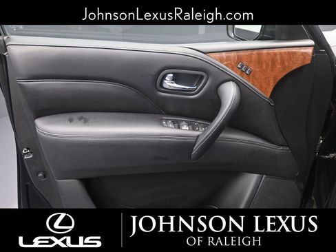 Used 2019 INFINITI QX80 Luxe image 11