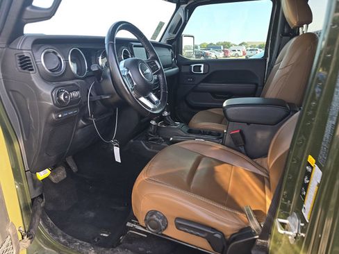 Used 2021 Jeep Wrangler Unlimited Sahara w/ Cold Weather Group AWD/4WD image 6