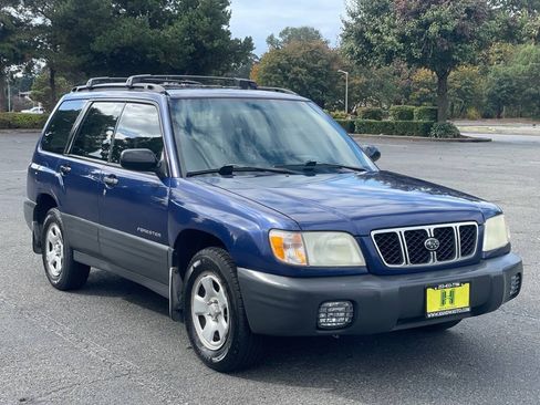 Used 2001 Subaru Forester L AWD/4WD image 1