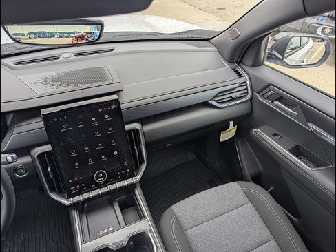 New 2026 GMC Acadia Elevation w/ LPO, Floor Liner Package AWD/4WD image 19
