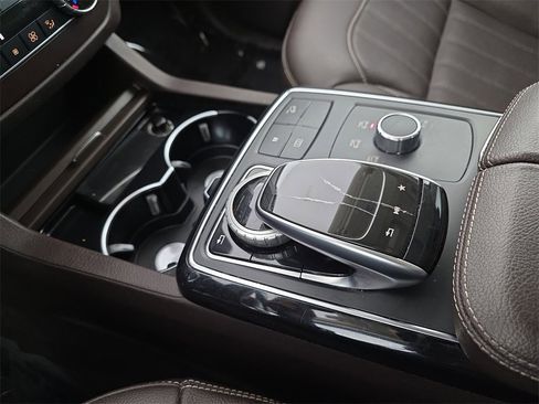 Used 2018 Mercedes-Benz GLE 350 4MATIC image 28