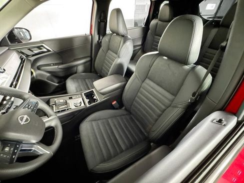 New 2026 Nissan Rogue SL AWD/4WD image 18