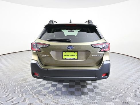 Used 2024 Subaru Outback Premium AWD/4WD image 5