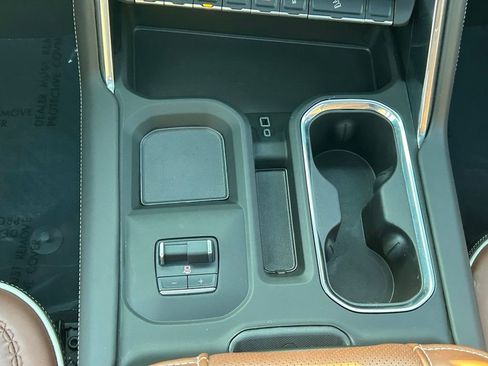 Used 2025 GMC Sierra 2500 Denali Ultimate w/ Max Trailering Package image 20