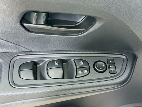 Used 2025 Nissan Versa S w/ Trunk Package FWD image 20