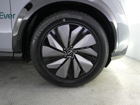 Used 2024 Nissan Ariya AWD image 20