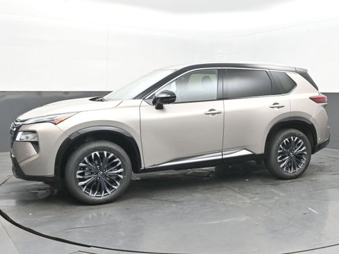 New 2026 Nissan Rogue Platinum w/ Platinum Premium Package image 4