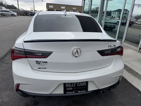 Used 2022 Acura ILX image 3