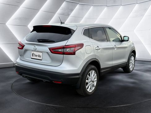 Used 2021 Nissan Rogue Sport S FWD image 5