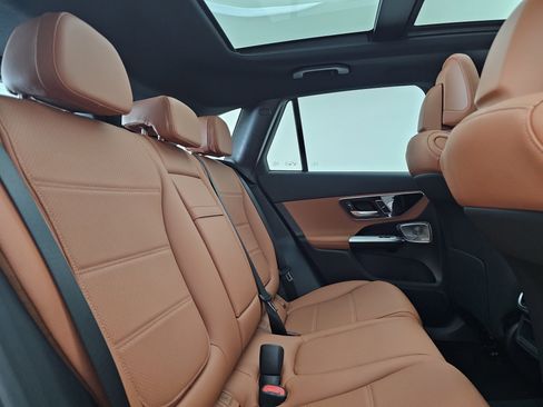 New 2026 Mercedes-Benz GLC 300 4MATIC image 27