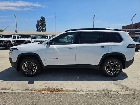 New 2026 Jeep Cherokee Laredo AWD/4WD image 5
