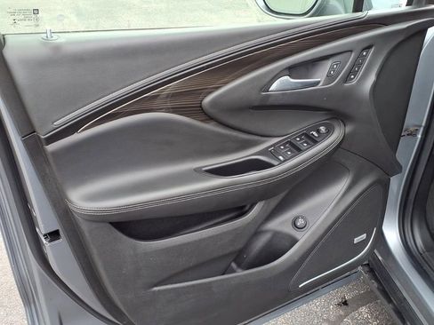 Used 2020 Buick Envision Premium w/ Driver Confidence Package image 22