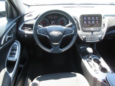 Used 2024 Chevrolet Malibu LT FWD image 13