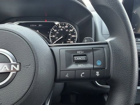 Certified 2023 Nissan Rogue SV image 18