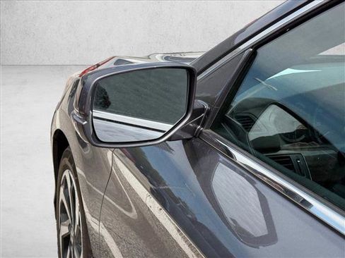 Used 2017 Honda Accord EX-L image 16