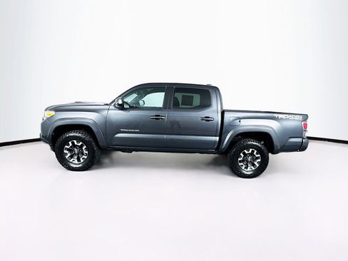 Used 2020 Toyota Tacoma TRD Off-Road w/ Technology Package AWD/4WD image 6