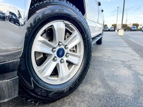 Used 2019 Ford F150 XLT image 2