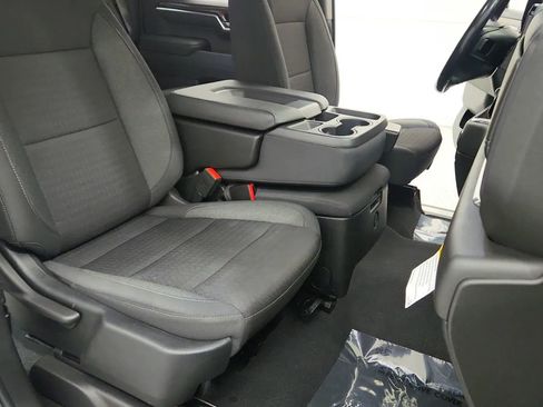 Used 2022 Chevrolet Silverado 1500 LT image 37