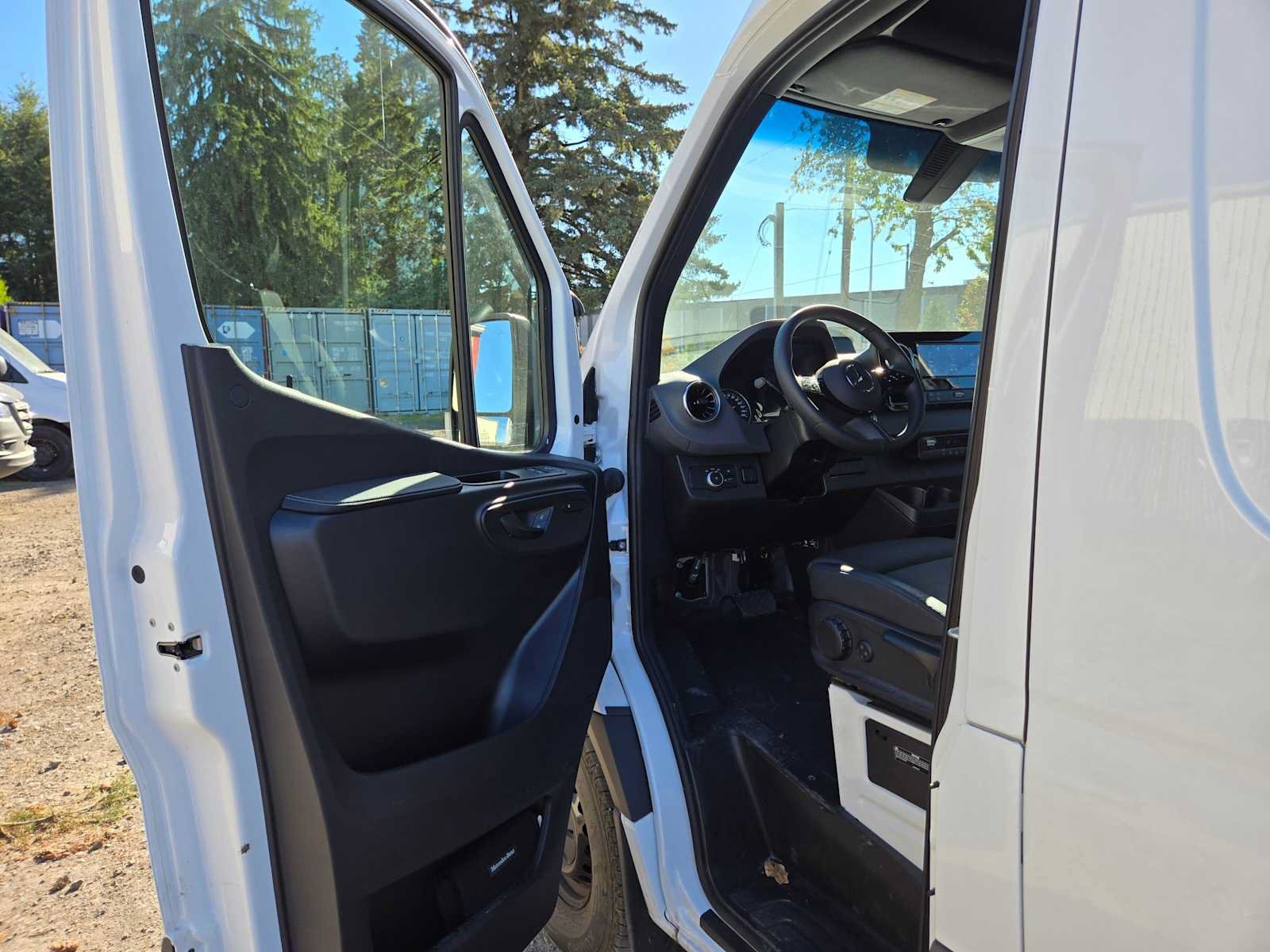 Used 2026 Mercedes-Benz Sprinter 2500 image 20