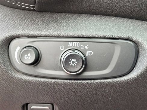 Used 2023 Chevrolet Blazer LT w/ Convenience Package image 15