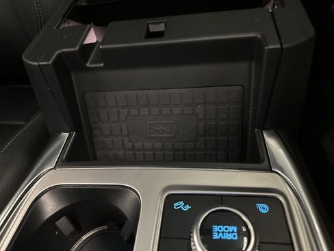 Used 2020 Ford Explorer Limited AWD/4WD image 24