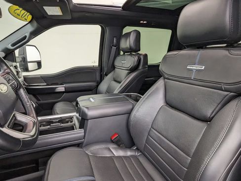 Certified 2025 Ford F250 Platinum AWD/4WD image 2