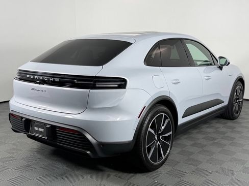 Certified 2025 Porsche Macan 4S Electric w/ Premium Package AWD/4WD image 7