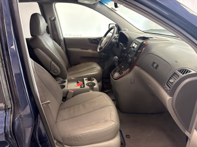 Used 2007 Kia Sedona EX w/ Luxury Pkg FWD image 22