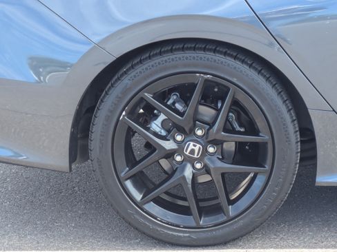 Used 2024 Honda Civic Sport image 9